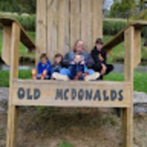 Meet your Posher, Deonda